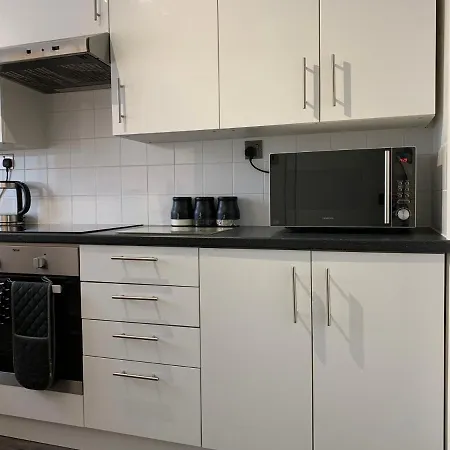 Modern Cosy Warm Home With Free Parking Chelmsford Exterior photo