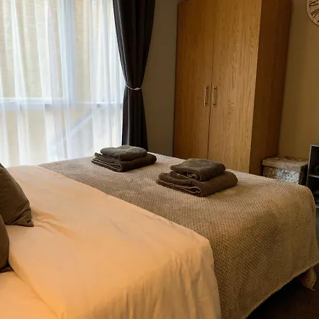 Modern Cosy Warm Home With Free Parking Chelmsford Exterior photo