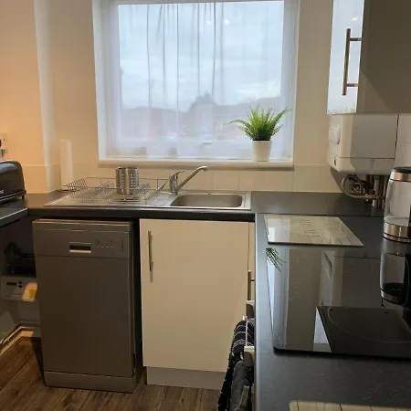 Modern Cosy Warm Home With Free Parking Chelmsford Exterior photo